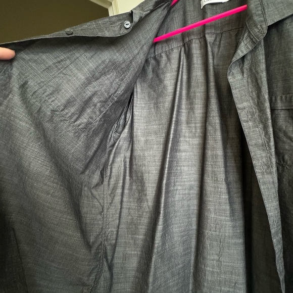 Calvin Klein Men's Charcoal Gray Shirt XL Gently Used - Picture 5 of 8